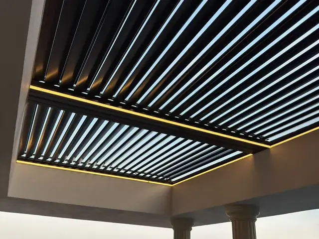 LED aydınlatmalı bioclimatic pergole lamelleri
